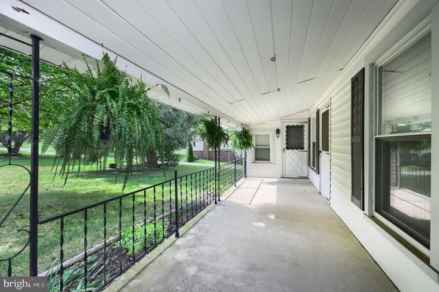 310 N CONSTITUTION AVE, New Freedom, PA 17349