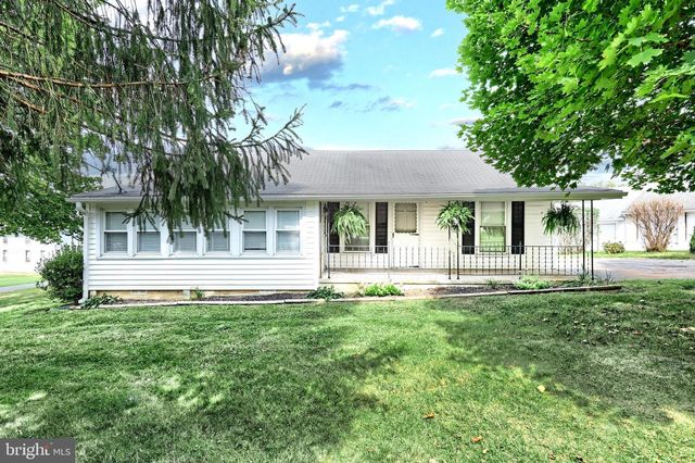 310 N CONSTITUTION AVE, New Freedom, PA 17349