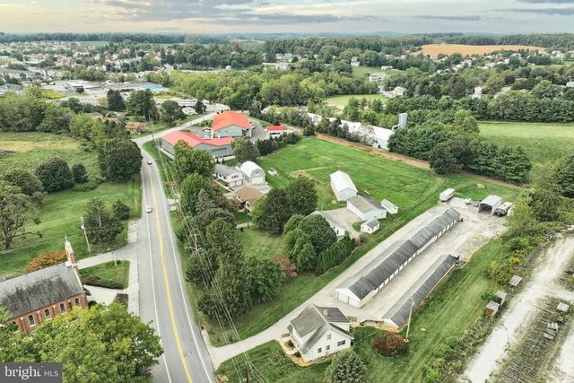 310 N CONSTITUTION AVE, New Freedom, PA 17349