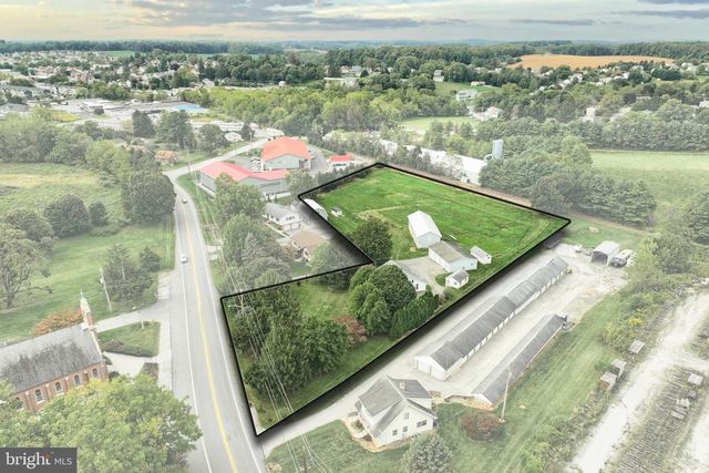 310 N CONSTITUTION AVE, New Freedom, PA 17349