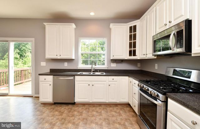 1007 WRIGHT CT, Fredericksburg, VA 22401