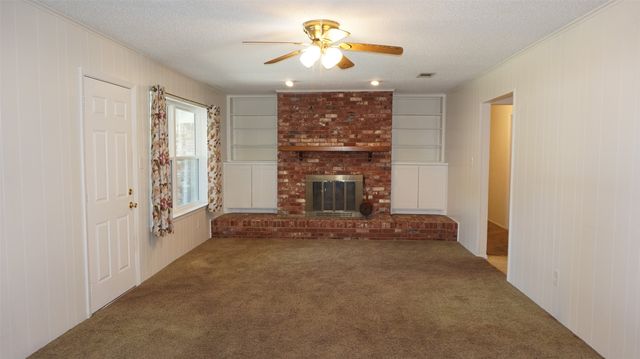 5013 Marble Falls Road, Fort Worth, TX 76103