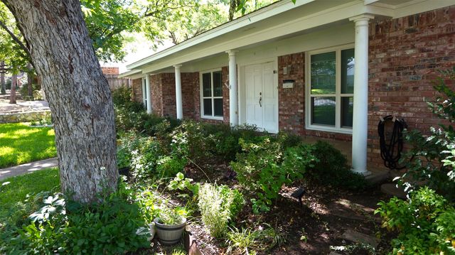 5013 Marble Falls Road, Fort Worth, TX 76103