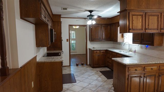5013 Marble Falls Road, Fort Worth, TX 76103
