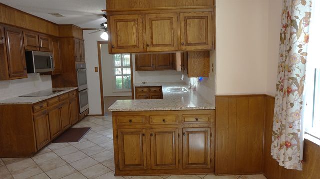 5013 Marble Falls Road, Fort Worth, TX 76103