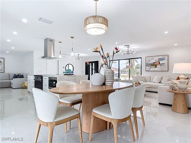 125 SE 41st TER, Cape Coral, FL 33904