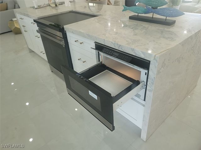 125 SE 41st TER, Cape Coral, FL 33904