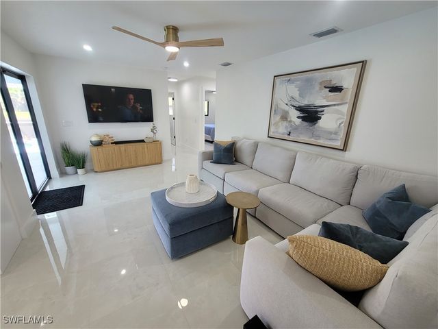 125 SE 41st TER, Cape Coral, FL 33904