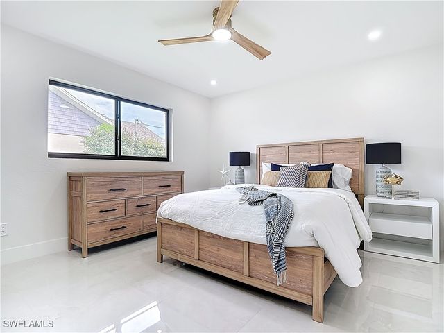 125 SE 41st TER, Cape Coral, FL 33904