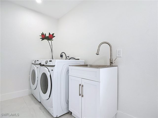 125 SE 41st TER, Cape Coral, FL 33904