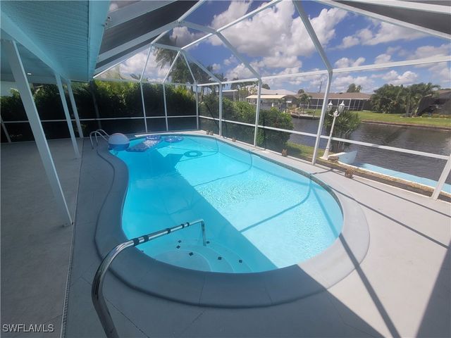 125 SE 41st TER, Cape Coral, FL 33904