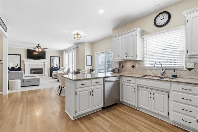 5324 W 160 Street, Overland Park, KS 66085