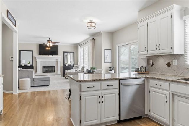 5324 W 160 Street, Overland Park, KS 66085