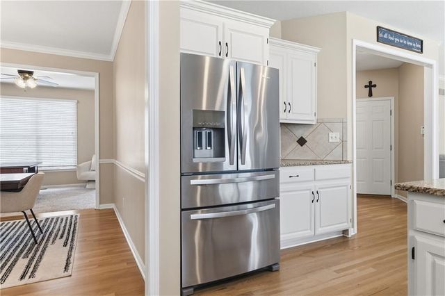 5324 W 160 Street, Overland Park, KS 66085