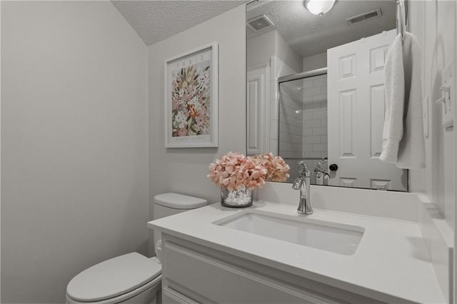 5324 W 160 Street, Overland Park, KS 66085