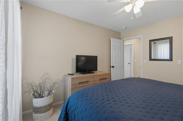 5324 W 160 Street, Overland Park, KS 66085