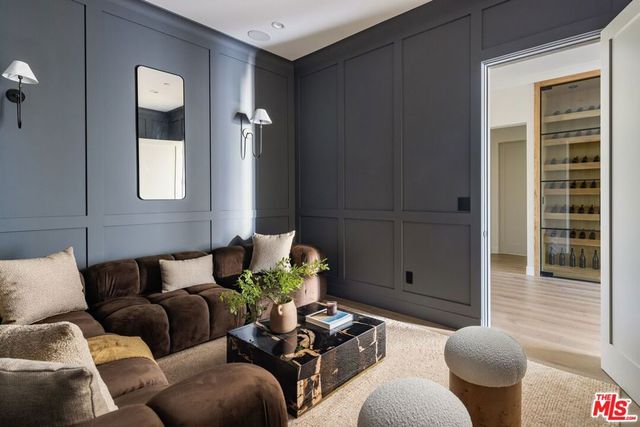 23236 Hatteras Street, Woodland Hills, CA 91367