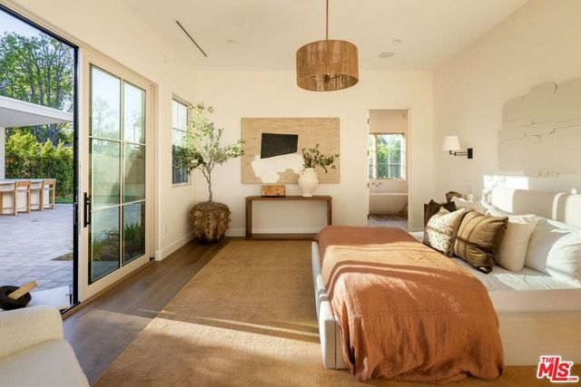 23236 Hatteras Street, Woodland Hills, CA 91367