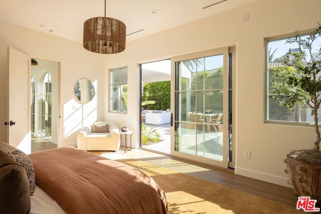 23236 Hatteras Street, Woodland Hills, CA 91367