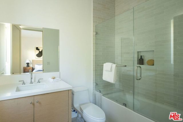 23236 Hatteras Street, Woodland Hills, CA 91367