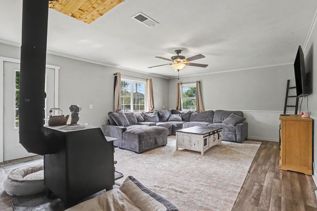 67821 29th Street, Lawton, MI 49065
