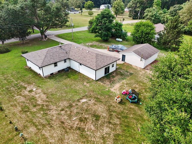 67821 29th Street, Lawton, MI 49065