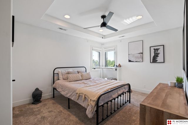 21034 X Street, Omaha, NE 68022