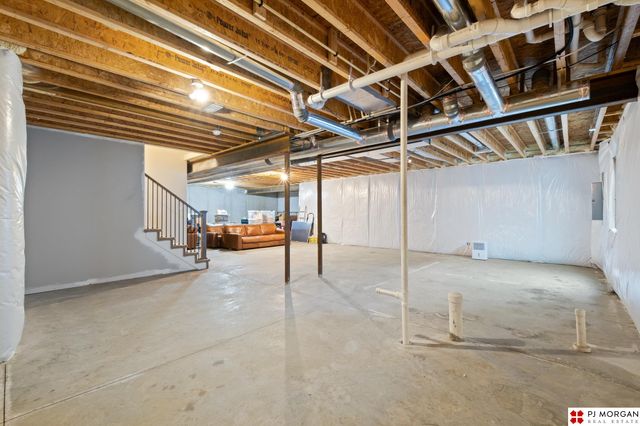 21034 X Street, Omaha, NE 68022