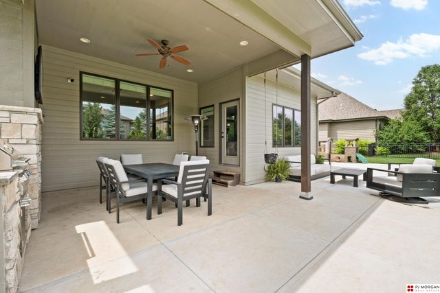 21034 X Street, Omaha, NE 68022