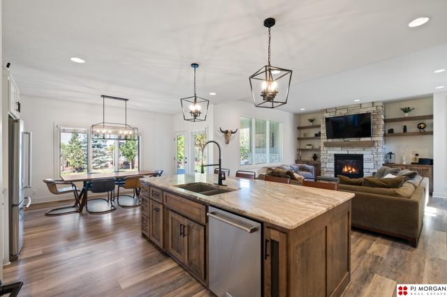 21034 X Street, Omaha, NE 68022