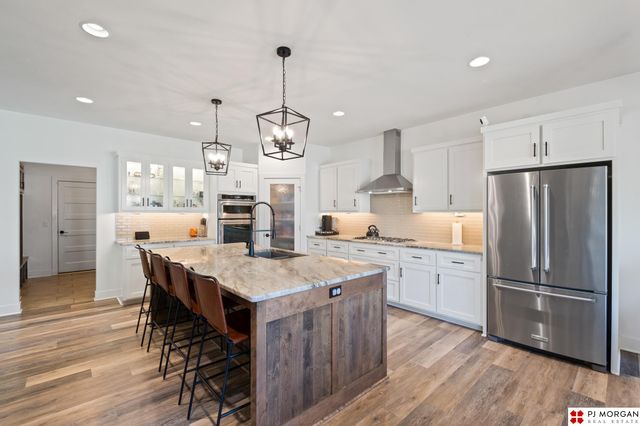 21034 X Street, Omaha, NE 68022