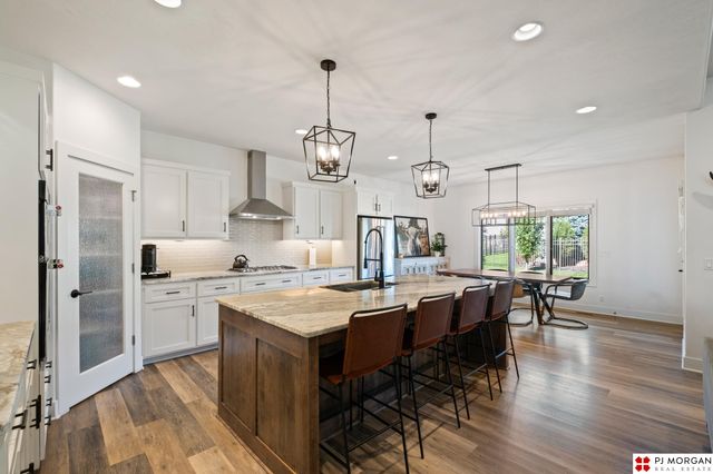 21034 X Street, Omaha, NE 68022