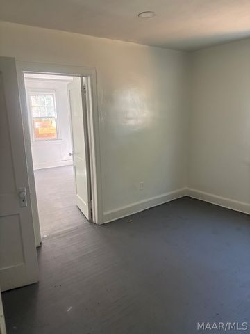 2933 Lower Wetumpka Road, Montgomery, AL 36110