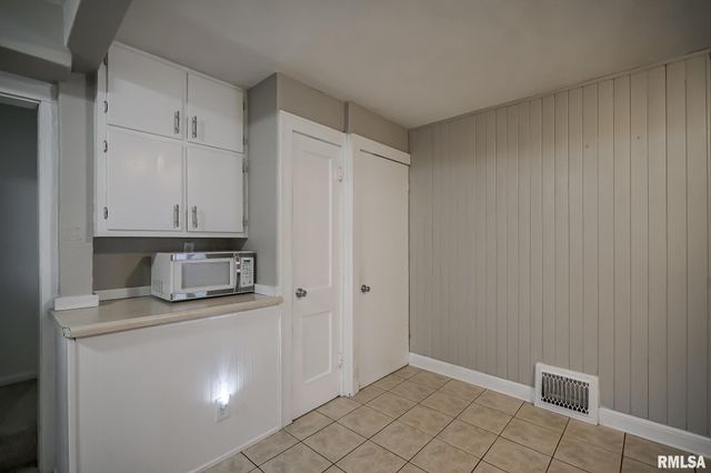 1011 Saint Julian Street, Pekin, IL 61554
