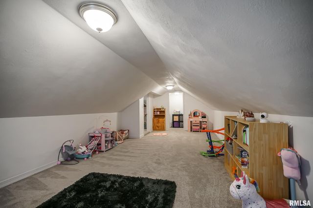 1011 Saint Julian Street, Pekin, IL 61554