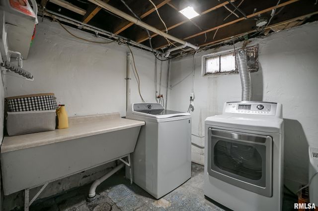 1011 Saint Julian Street, Pekin, IL 61554