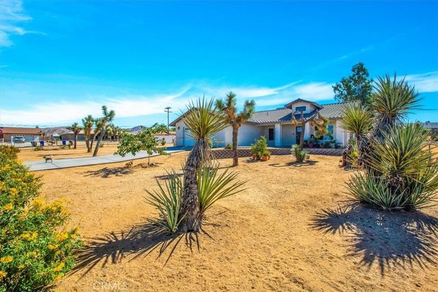58385 Delano Trail, Yucca Valley, CA 92284