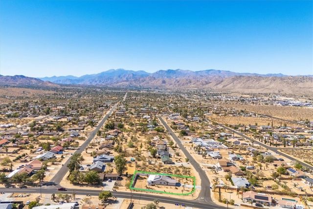 58385 Delano Trail, Yucca Valley, CA 92284