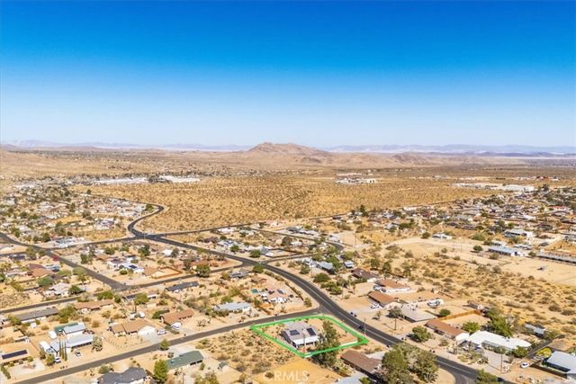 58385 Delano Trail, Yucca Valley, CA 92284