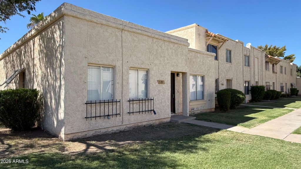 5701 N 44TH Avenue, Glendale, AZ 85301 — photo 2