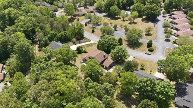1108 Gatehouse Road, High Point, NC 28262