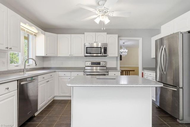 1108 Gatehouse Road, High Point, NC 28262