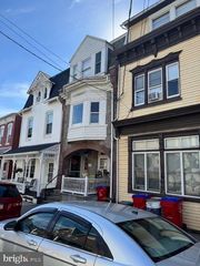 36 N 4TH ST, Hamburg, PA 19526