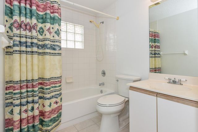 201 Muirfield Court 201e, Jupiter, FL 33458