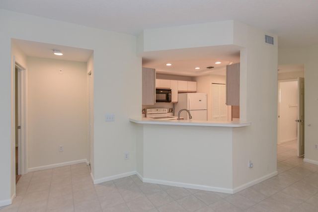 201 Muirfield Court 201e, Jupiter, FL 33458