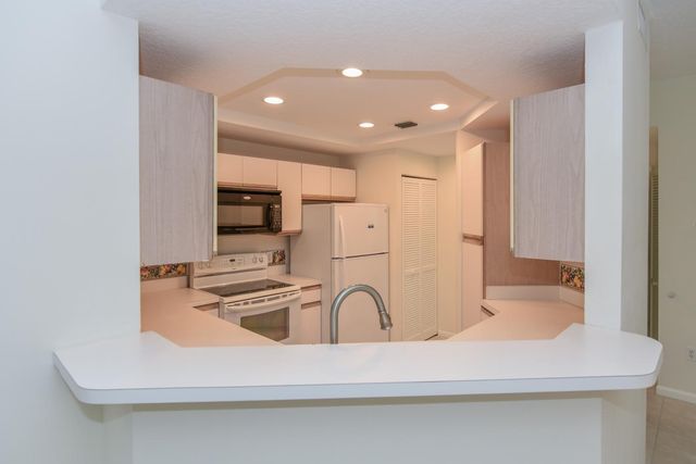 201 Muirfield Court 201e, Jupiter, FL 33458