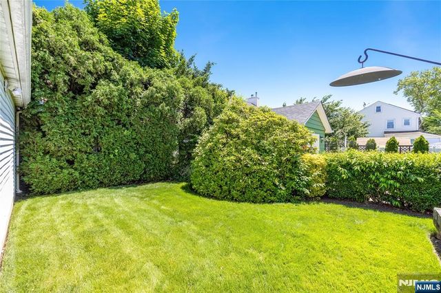 447 Sussex Road, Wood Ridge, NJ 07075