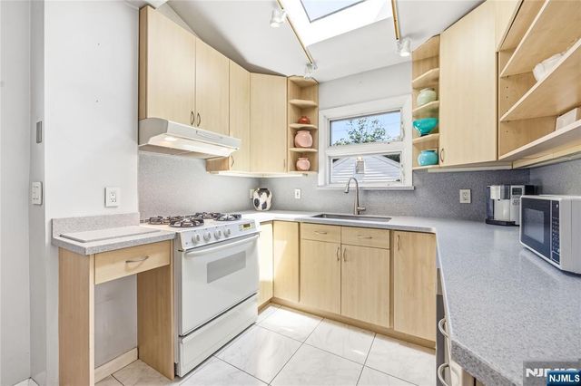 447 Sussex Road, Wood Ridge, NJ 07075