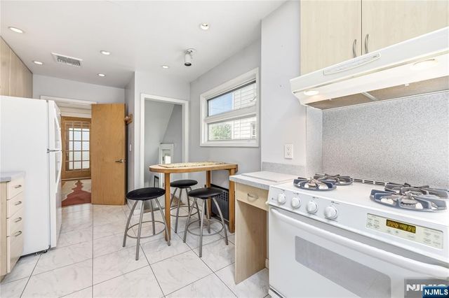 447 Sussex Road, Wood Ridge, NJ 07075
