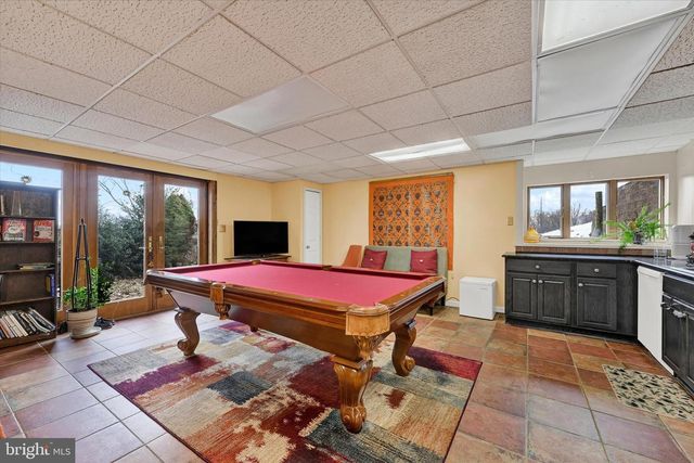 8272 WOODBINE RD, Airville, PA 17302